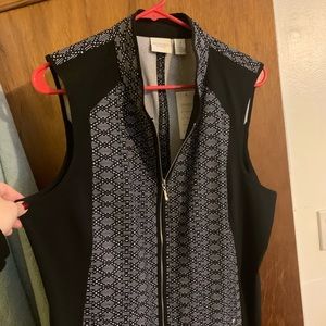 Chicos | zip up weekend sleeveless top, size 2